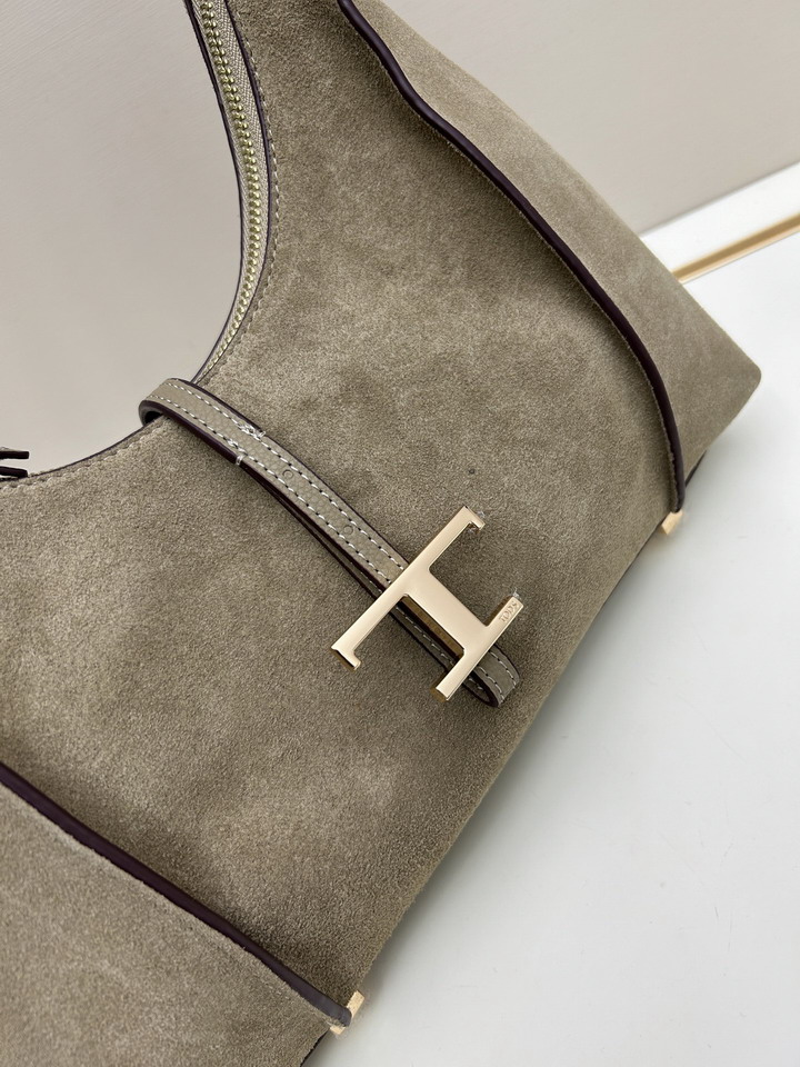 TOD's 08920 31x27x9cm jj