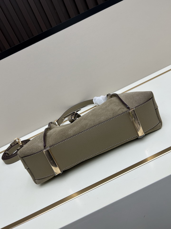 TOD's 08920 31x27x9cm jj