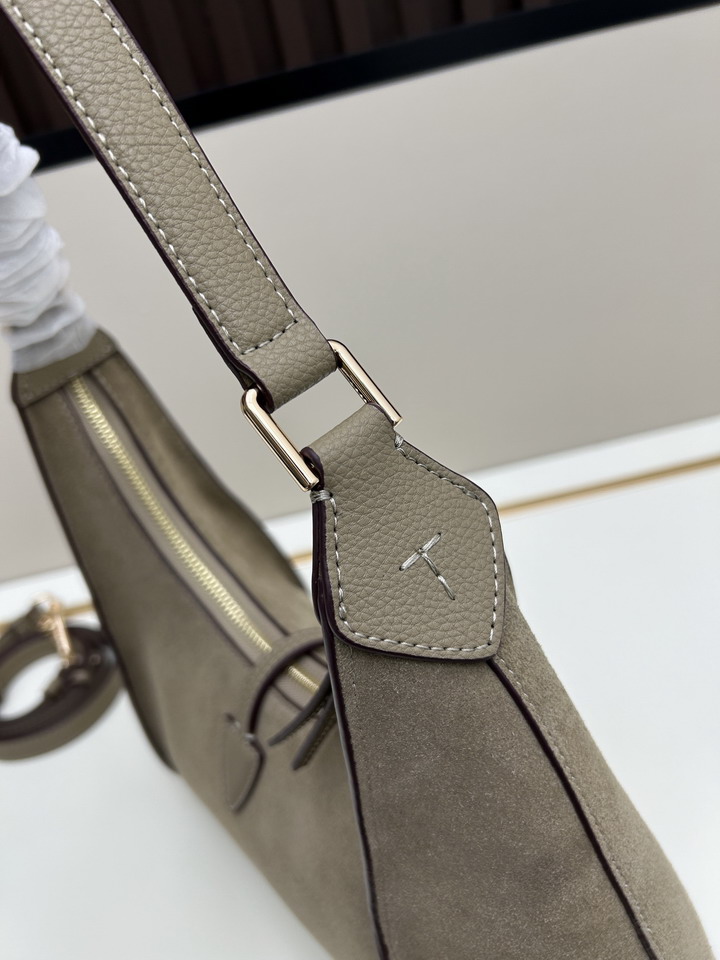 TOD's 08920 31x27x9cm jj