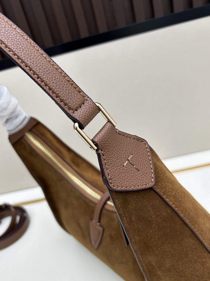 TOD's 08920 31x27x9cm jj2