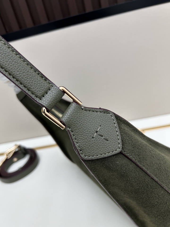 TOD's 08920 31x27x9cm jj5