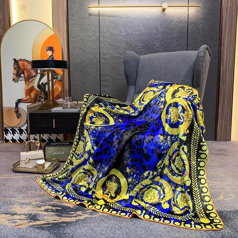 Versace 1.5x1.5m 1.5x2.0m 2.0x2.3m 32