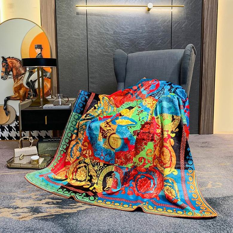 Versace 1.5x1.5m 1.5x2.0m 2.0x2.3m 34