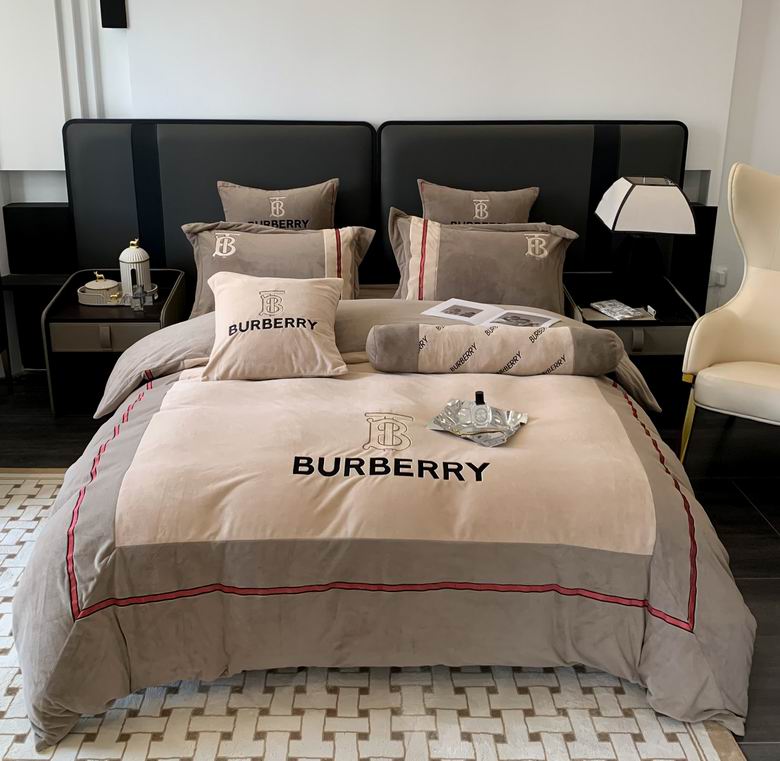 Burberry 2.0×2.3m 2.2×2.4m 07