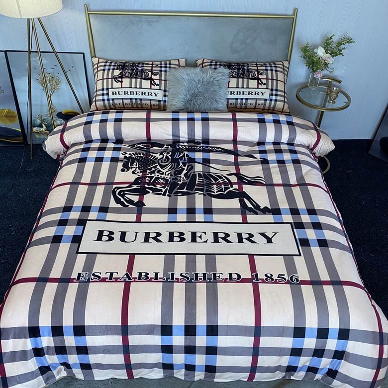 Burberry 2.0×2.3m 09