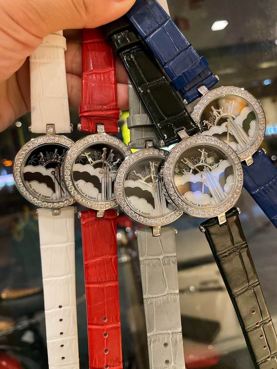 Van Cleef Arpels watch 01