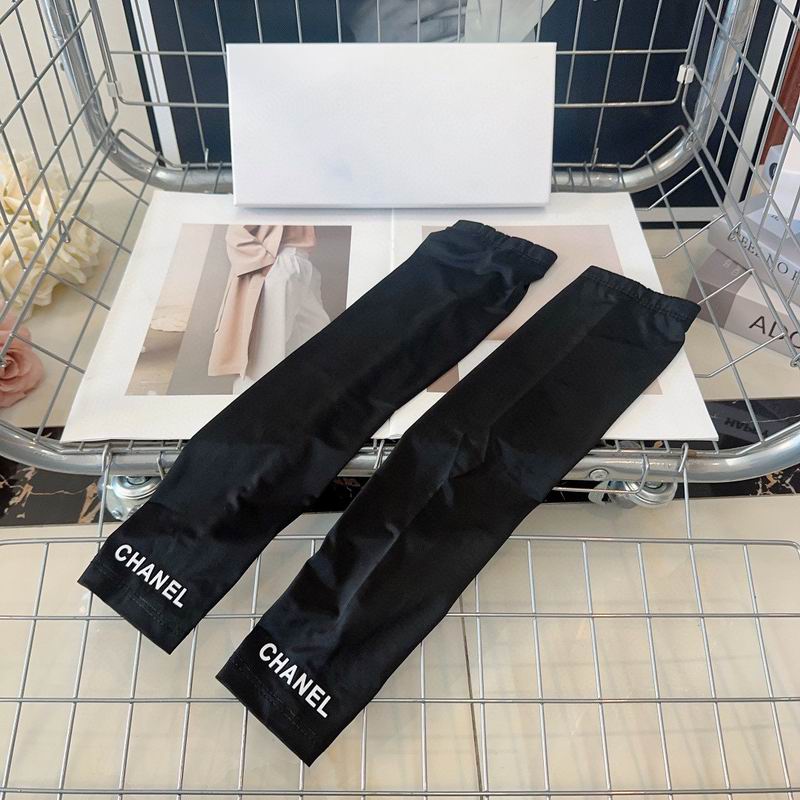 Chanel oversleeve hh10