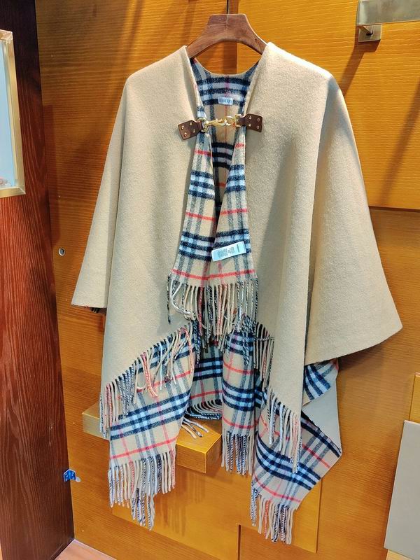 Burberry cloak 140X140cm 100%羊毛 E18