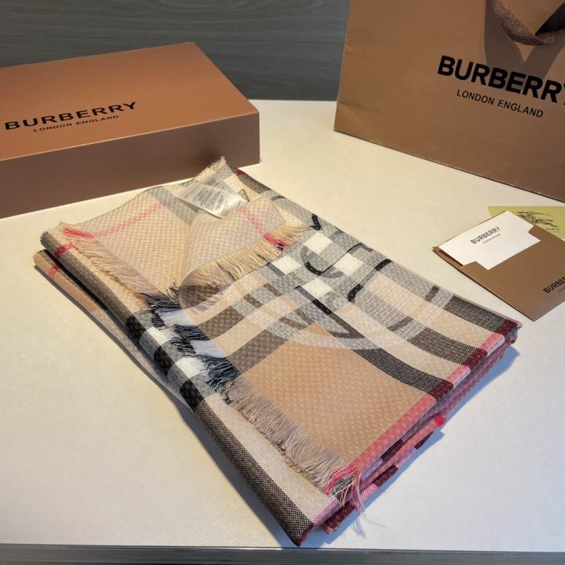 Burberry 70X200cm 100%羊绒 E23