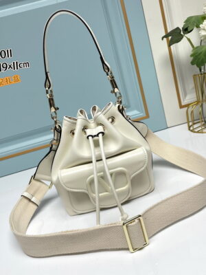 Val 5011 16x19x11cm ww2