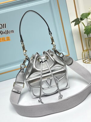 Val 5011 16x19x11cm ww