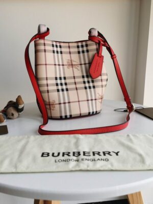 1531 18.5X23X15cm XM 2