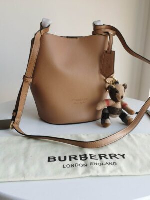 1531 18.5X23X15cm XM 6