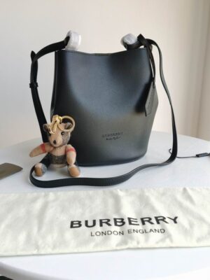 1531 18.5X23X15cm XM 5