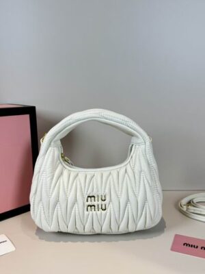 Miumiu 803 21x22x7cm zy1