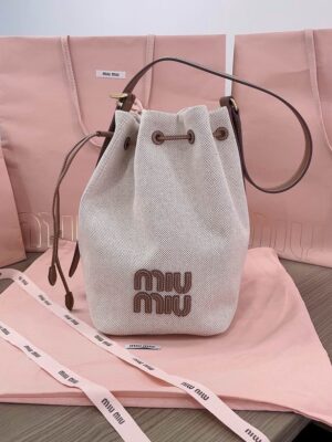 5BE089 23X29X17cm SF