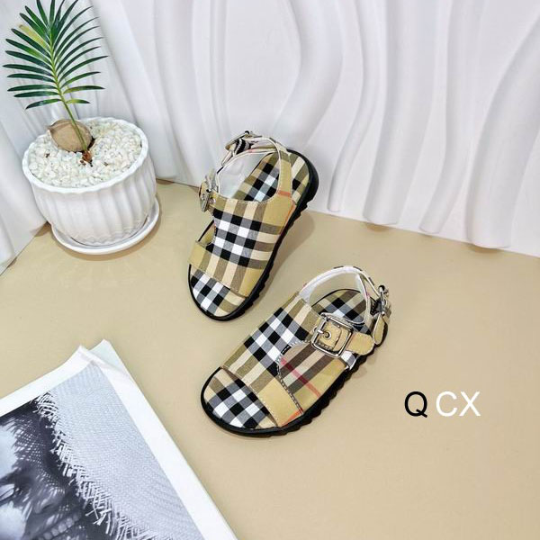 Burberry sz21-28 CX0403