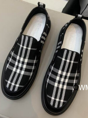 Burberry sz38-45 WM0401