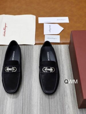 Ferragamo sz38-45 WM0402